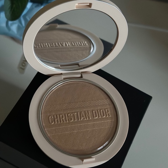 Dior Forever Couture Luminizer - Golden Cruise Limited Edition 001 - Picture 2 of 4